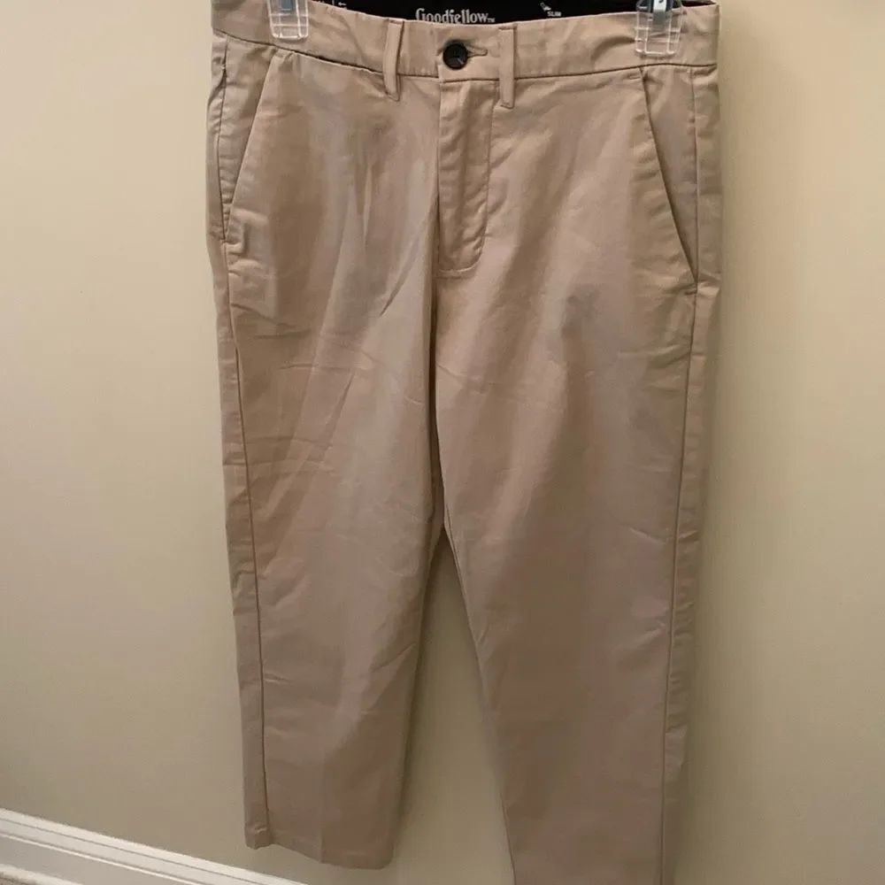 Goodfellow and Co slim fit khakis 28x30